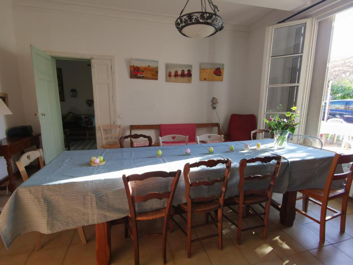Vergèze La Taniere 16 Couchages 빌라 외부 사진