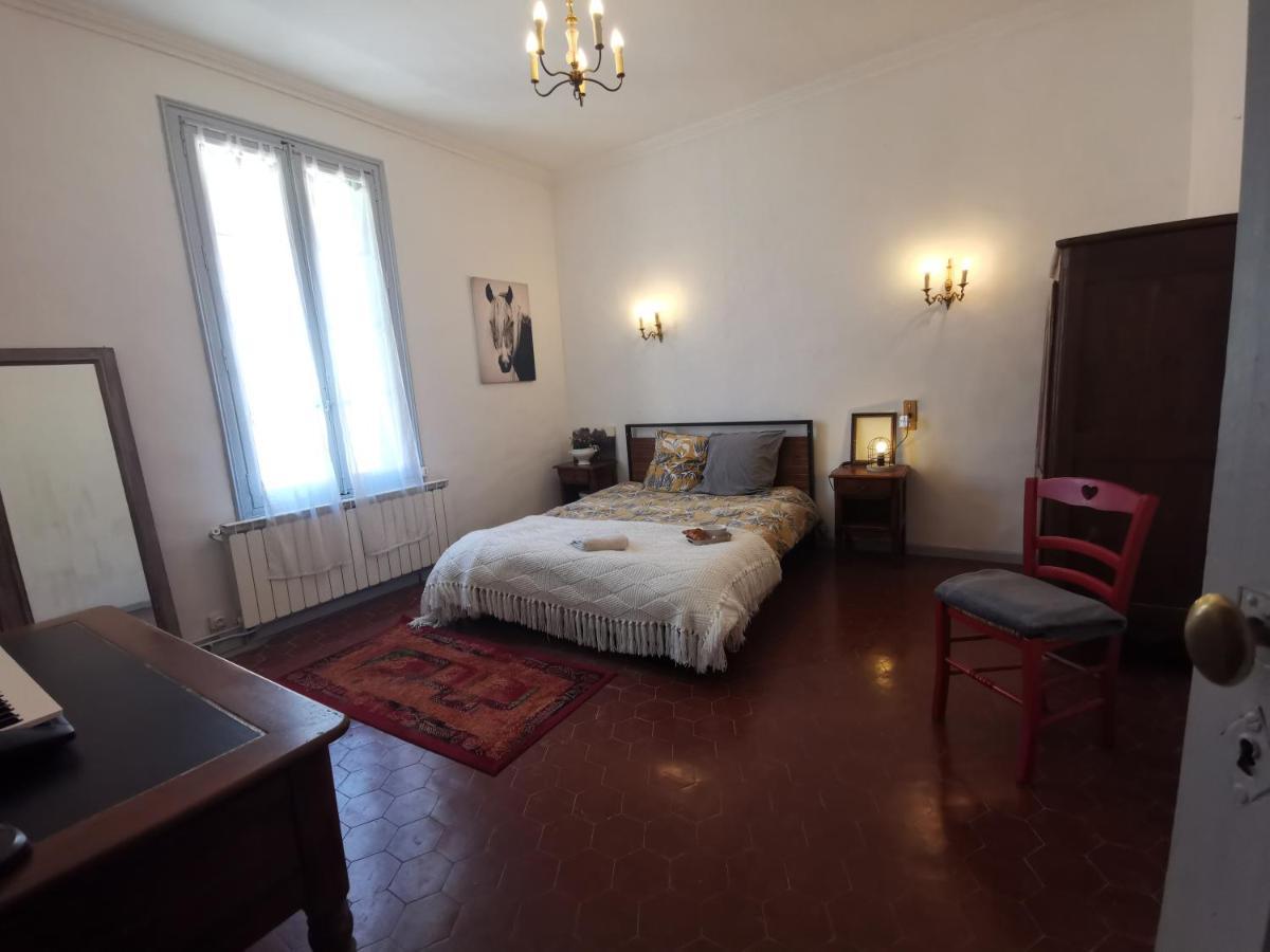 Vergèze La Taniere 16 Couchages 빌라 외부 사진