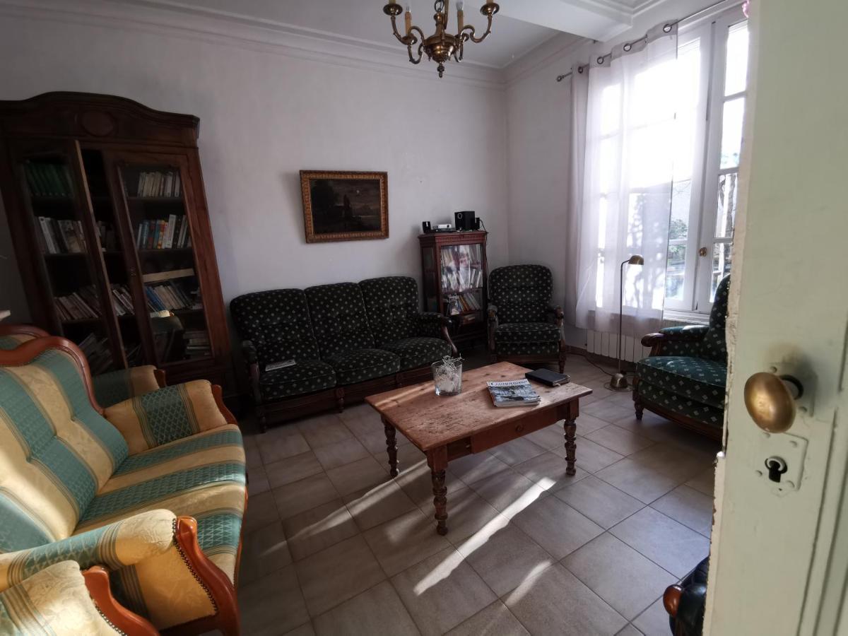 Vergèze La Taniere 16 Couchages 빌라 외부 사진