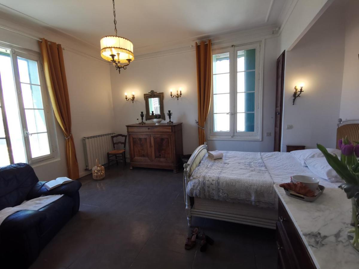 Vergèze La Taniere 16 Couchages 빌라 외부 사진
