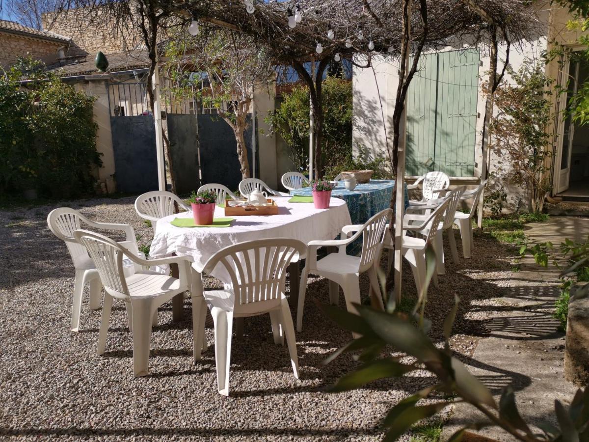 Vergèze La Taniere 16 Couchages 빌라 외부 사진